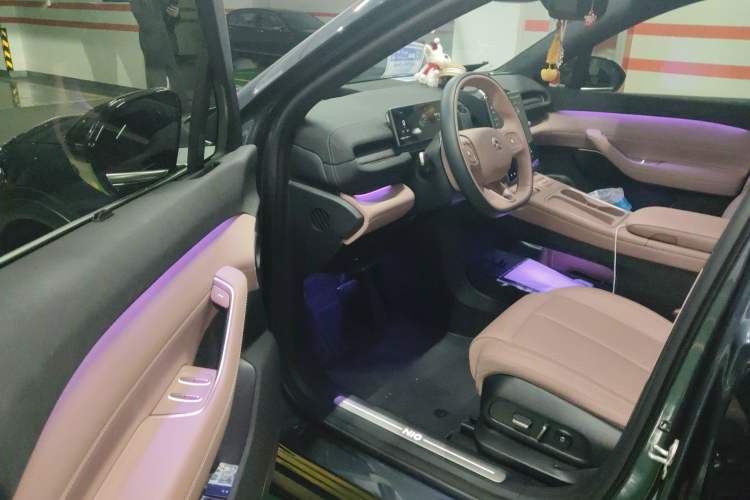 Used Nio EC6 2024 75 kWh
