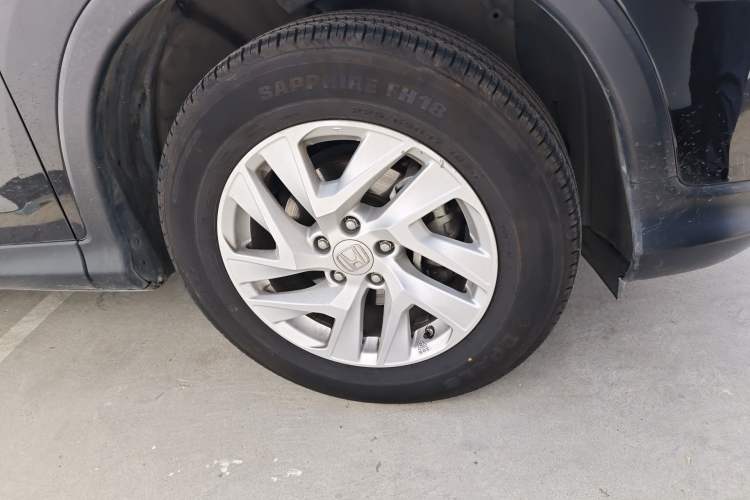 Used Honda CR-V 2015 2.4L two-wheel drive luxury version
