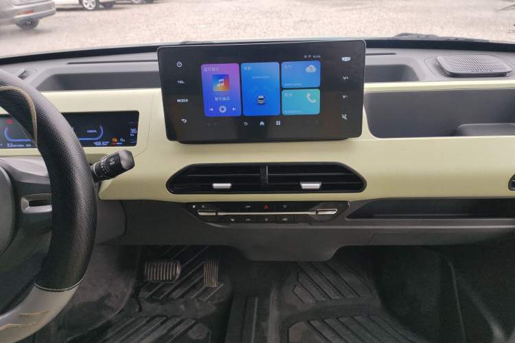 Used Geely Galaxy Panda 2024 Panda Mini 200km Endurance Bear