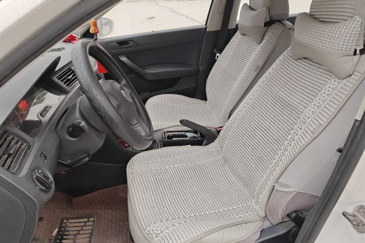 Used Volkswagen Santana 2013 1.6L Manual Fashion Edition
