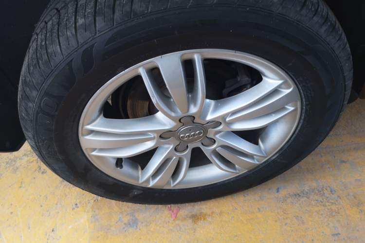 Used Audi Q3 2015 35 TFSI Comfort Model
