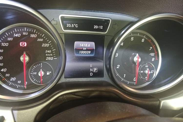 Used Mercedes-Benz GLS 2017 GLS 400 4MATIC Fashion Edition Odometer Close Up