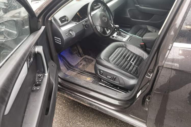 Used Volkswagen Magotan 2013 1.8TSI Premier Model Driver Seat