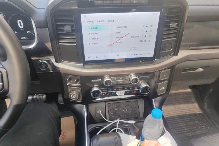 Used Ford F-150 Raptor 
