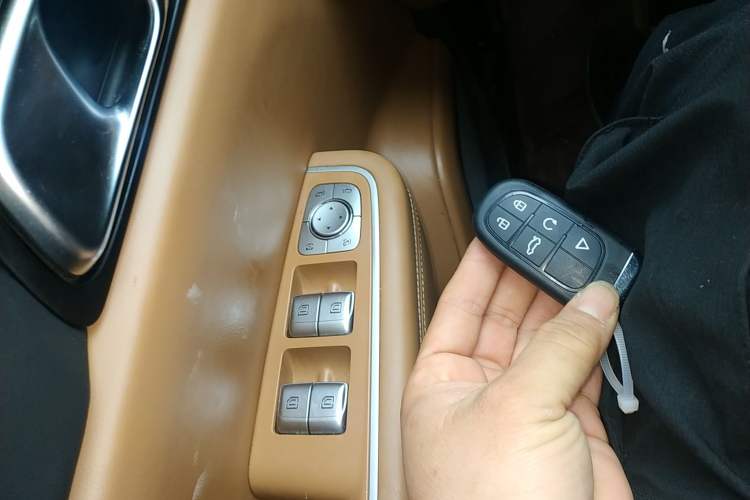 Used Li Auto ONE 2020 Extended-Range 6-Seater Version
