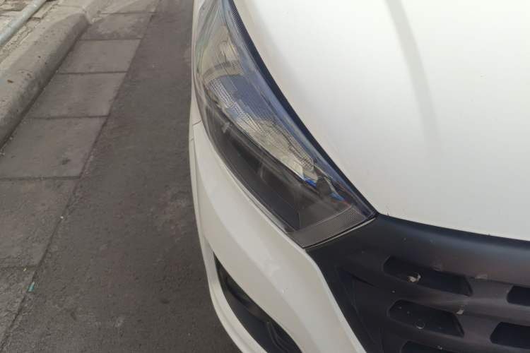 Used Jinbei Gold Hiace M Classic 2024 1.5L Engineering Lion Passenger Vehicle 6 Seats