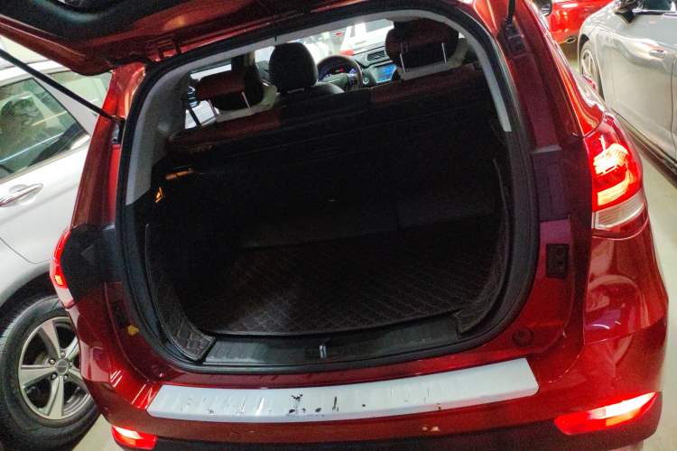 Used Haval H2 2018 Blue-Label 1.5T Dual-Clutch Two-Wheel-Drive Luxury Model