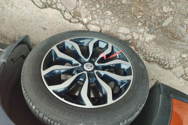 Used MG GS 2016 1.5TGI TST Luxury Edition Left Front Wheel Hub