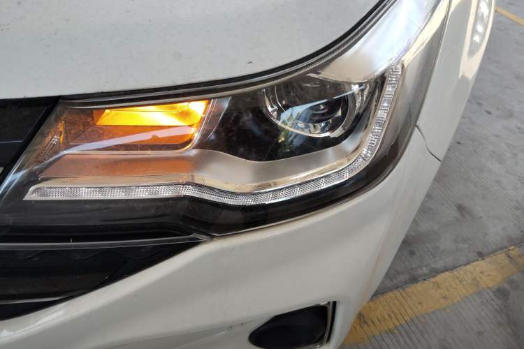 Used JAC Refine R3 2019 1.5T Jingfeng Model 7 Seats