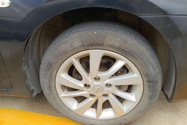 Used Nissan Sylphy 2014 1.6XV CVT Deluxe Edition Right Front Wheel Hub