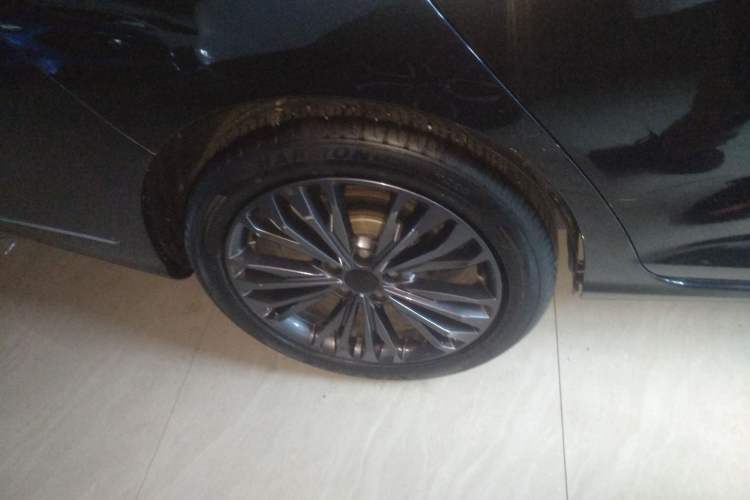 Used Dongfeng Aeolus Yixuan MAX 2021 1.5T Ultra-Stylish Trendsetter Edition