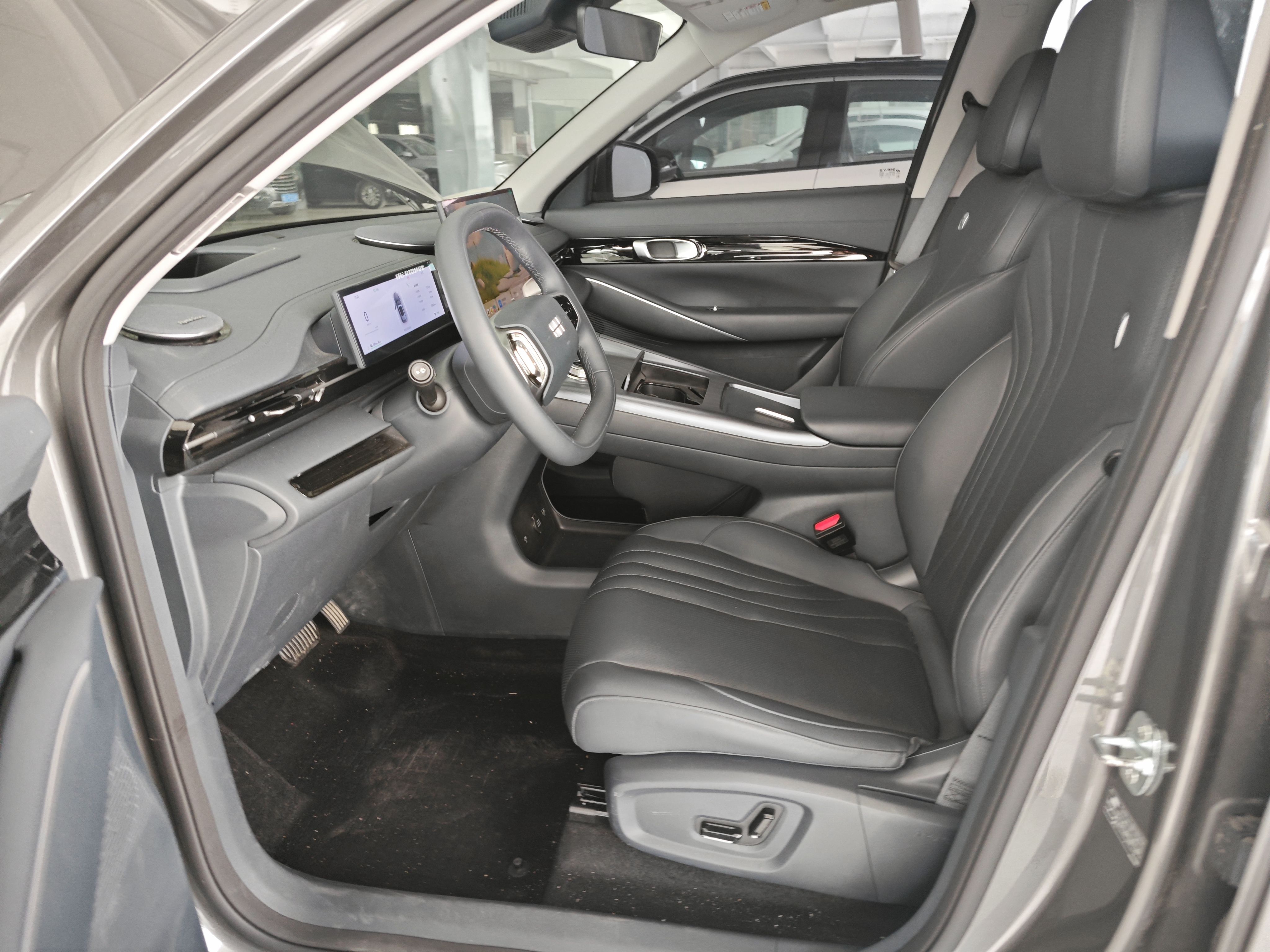 Geely Galaxy E5 2026 Model 610km Exploration+ Edition — снимка 17