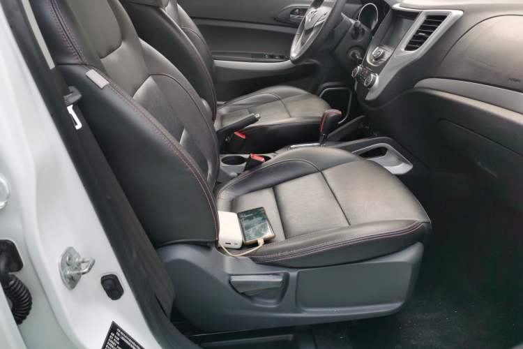 Used Changan CS35 2015 1.6L Automatic Luxury Model China V Standard
