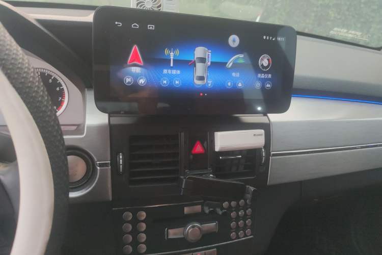 Used Mercedes-Benz GLK-Class 2011 GLK 300 4MATIC Dynamic Model Audio And AC Panel