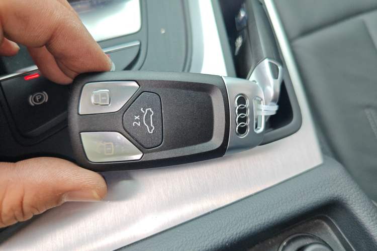 Used Audi A4L 2019 40 TFSI Fashion Edition China VI Emission Standard
