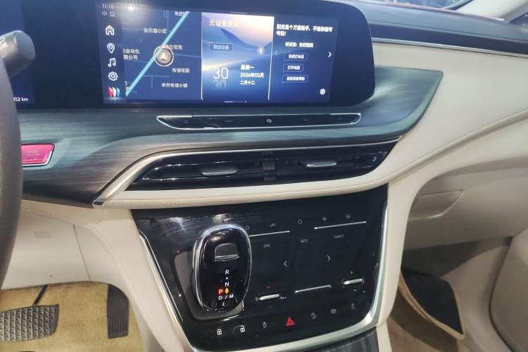 Used Buick GL8 2023 ES Lu Zun Comfort Model