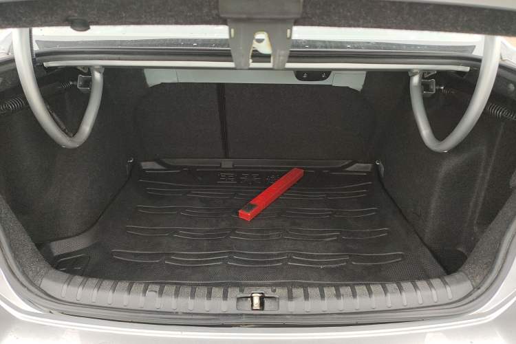 Used Volkswagen Bora 2014 1.6L Manual Comfort Model
