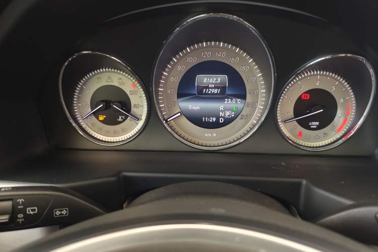 Used Mercedes-Benz GLK-Class 2013 GLK 300 4MATIC Dynamic Sunroof Model Instrument Cluster