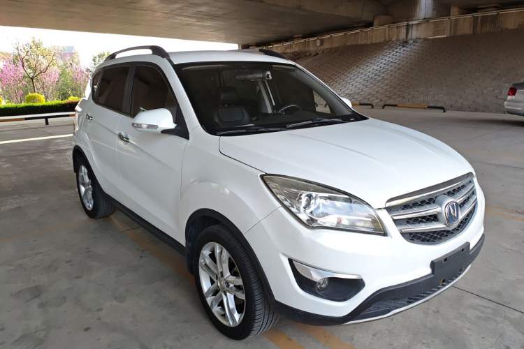 Used CHANGAN CS35 2015 1.6L Automatic Luxury Model China V Standard
