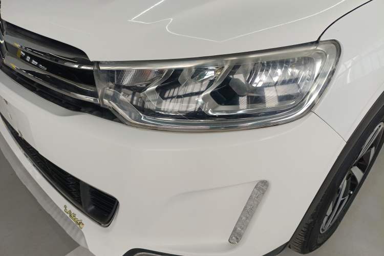 Used Citroen C3-XR 2015 1.6L Automatic Fashion Model Left Front Headlight