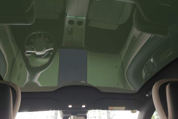 Used Xiaomi Auto YU7 2025 Ultra-Long Range Rear-Wheel Drive Version Headliner