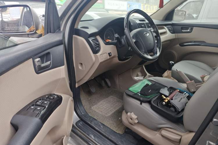 Used Kia Sportage 2012 2.0L Manual Two-Wheel Drive GL Trim
