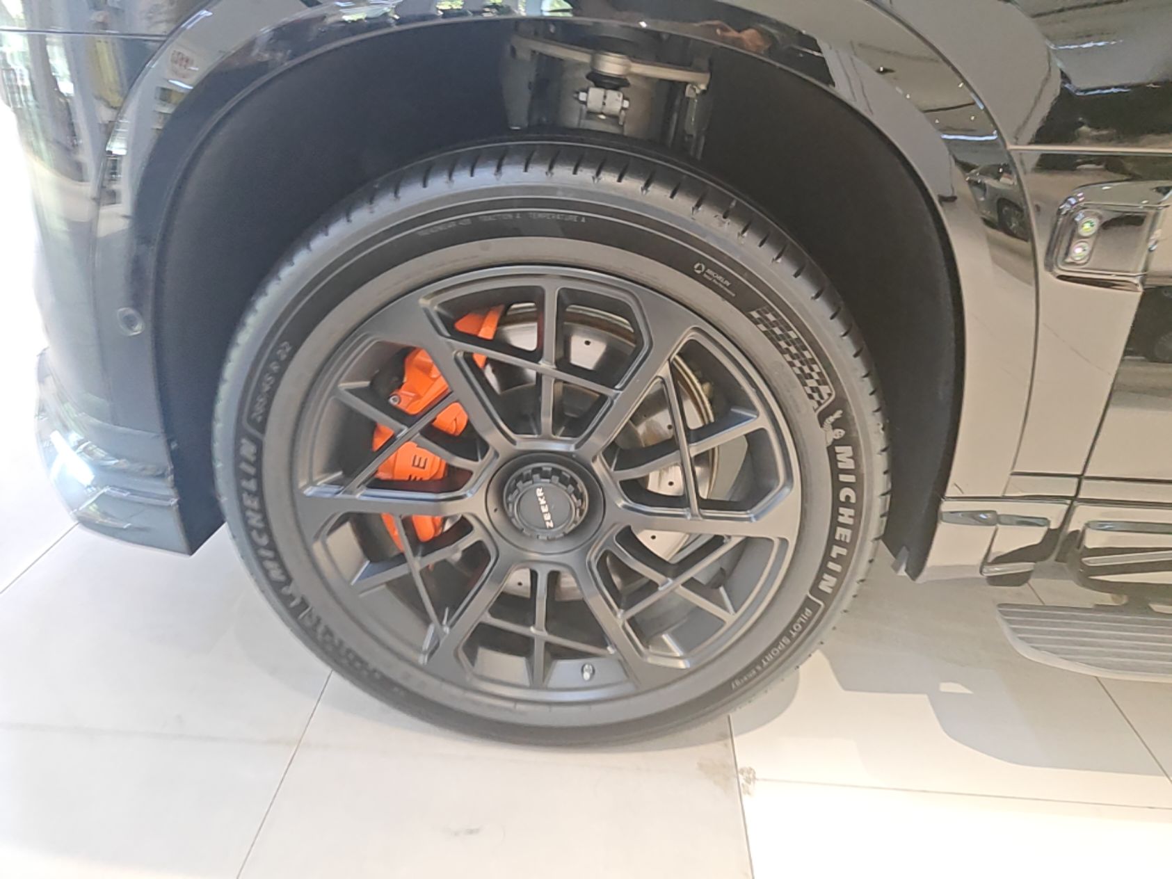 Zeekr 9X 2025 Moon Black Edition 70kWh — снимка 10