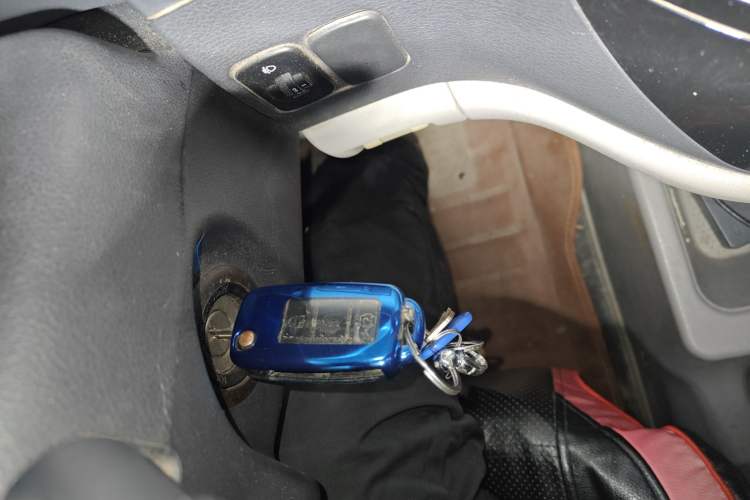 Used FORTHING Lingzhi 2019 Facelifted M3L 1.6L 7-Seater Standard Model Vehicle Key