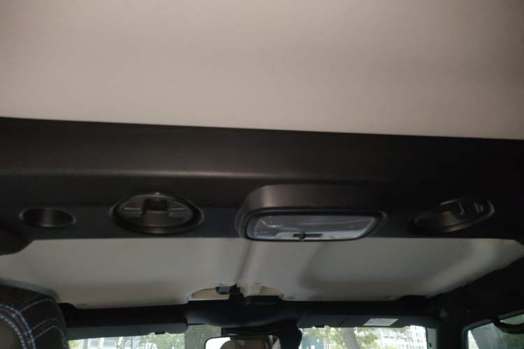 Used BAIC Off-Road BJ40 2023 2.0D Automatic Four-Wheel Drive Blade Hero Edition Adventurer Type
