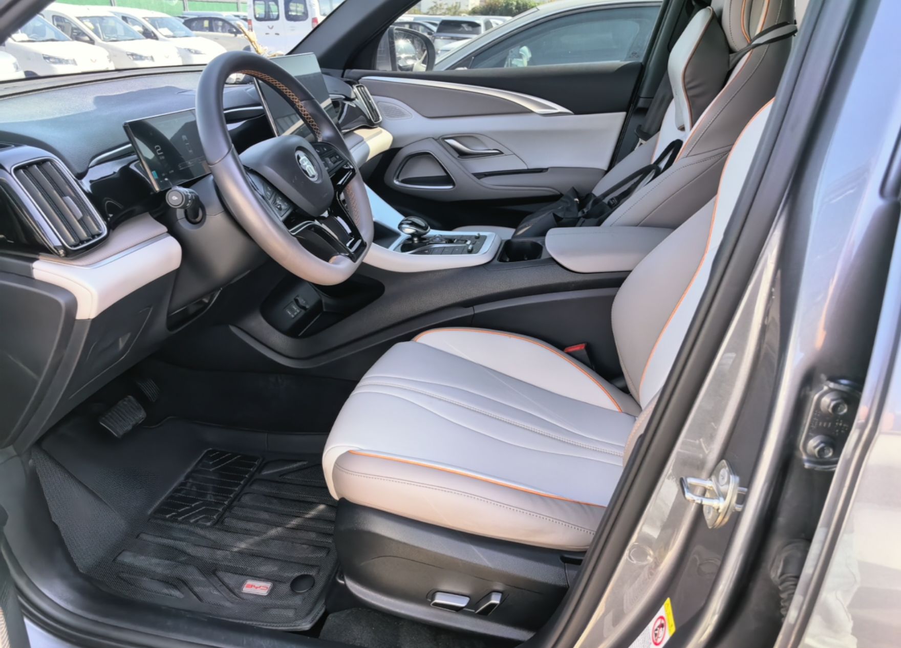 BYD Song Pro New Energy 2024 HONOR Edition DM-i 110KM Beyond Model — снимка 17
