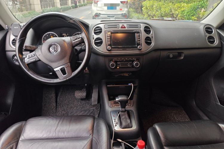 Used Volkswagen Tiguan L 2010 1.8 TSI Automatic Two-Wheel Drive Trend Edition
