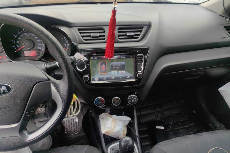 Used Kia K2 2015 Sedan 1.4L MT GLS