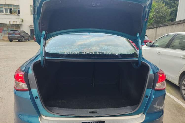 Used Nissan Lannia 2019 1.6L CVT Cool Edition China VI