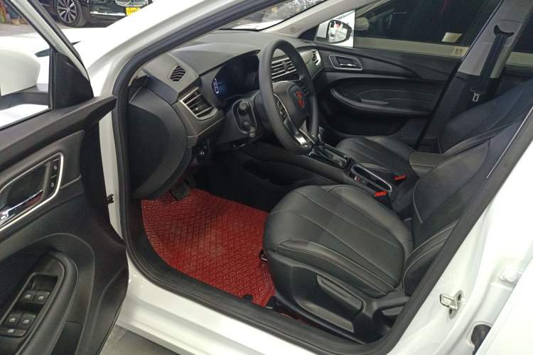 Used Roewe i5 2020 1.5L Automatic 4G Connect Luxury Flagship Edition
