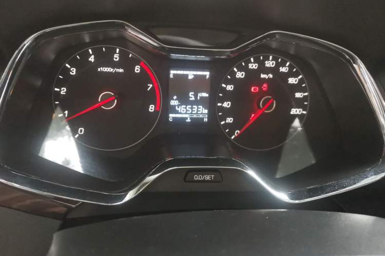 Used Baojun 310 2017 1.5L Manual Luxury Model Odometer Close Up