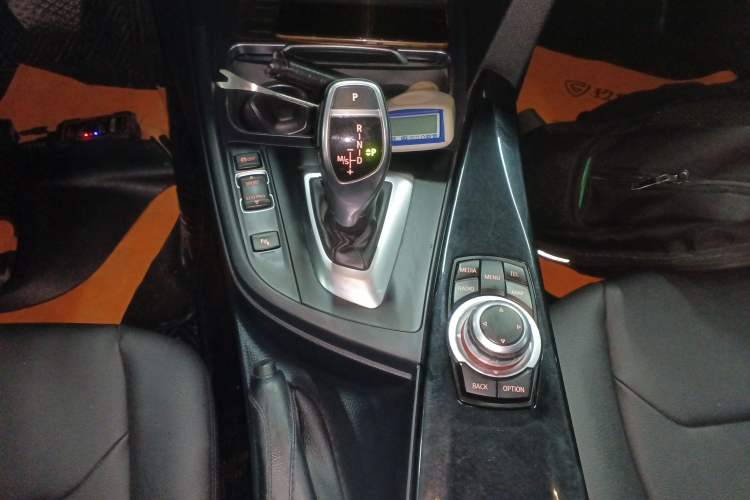 Used BMW 3 Series 2017 320Li M Sport Edition Gear Lever