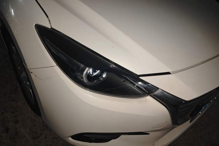 Used Mazda Mazda 3 Axela 2019 Cloud-Controlled Sedan 1.5L Automatic Luxury Model China VI Standard
