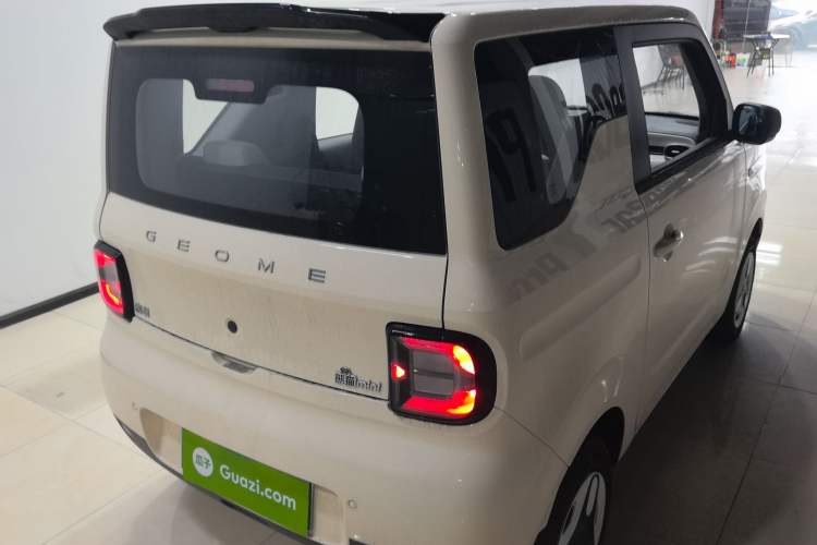 Used Geely Galaxy Panda 2025 210 km – Yuanqi Bear
