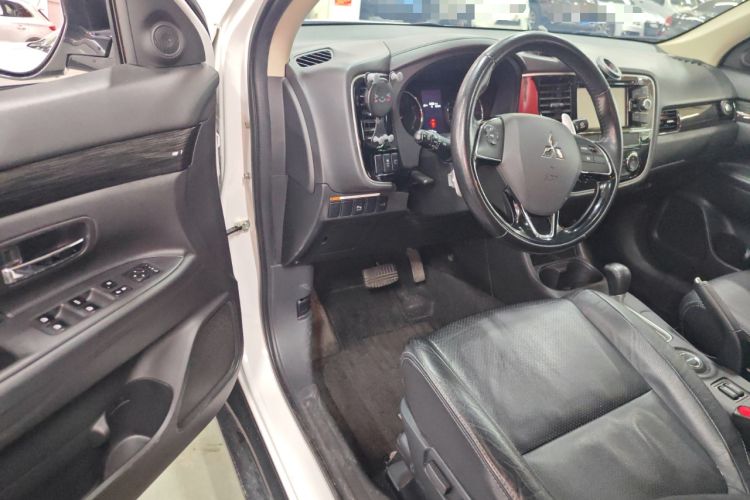 Used Mitsubishi Outlander 2016 2.4L 4x4 Elite Edition 5 Seats
