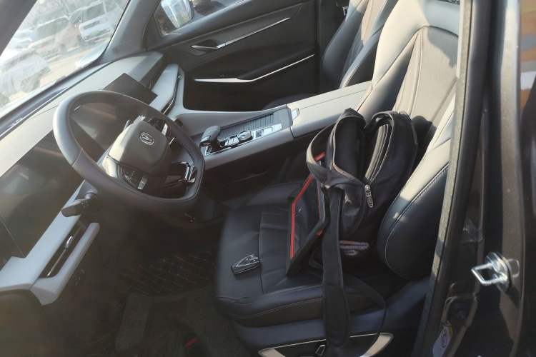 Used Changan CS75 PLUS 2024 3rd Generation Champion Edition 1.5T Intelligent Drive Dynamic Model
