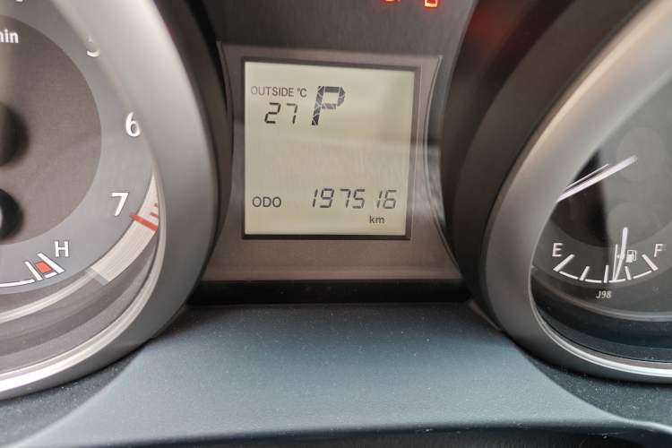 Used Toyota Prado 2016 2.7L Automatic Standard Edition Odometer Close Up