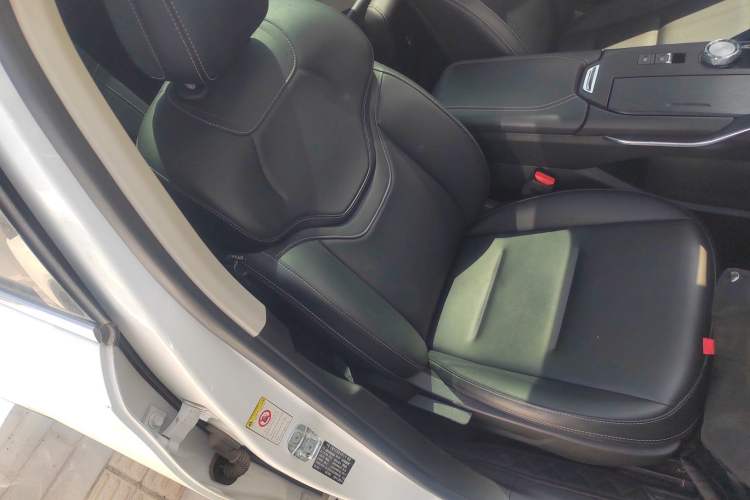 Used Haval H6 New Energy 2023 DHT-PHEV 110KM Enjoyment Edition
