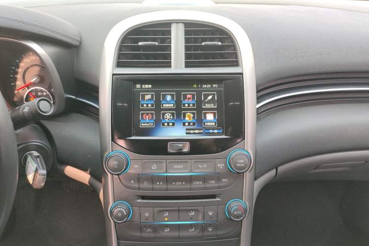 Used Chevrolet Malibu 2014 2.0L Automatic Luxury Edition