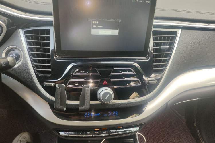 Used Soueast DX7 2018 Prime 1.5T Manual Luxury Model China V Standard
