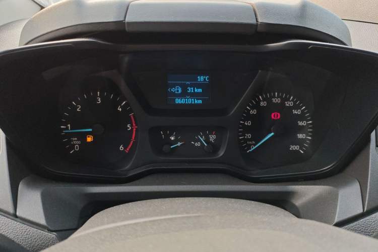 Used Ford Transit 2019 2.0T Diesel Multi-Purpose Commercial Vehicle Short Wheelbase Low Roof 6-Seater China VI Standard
