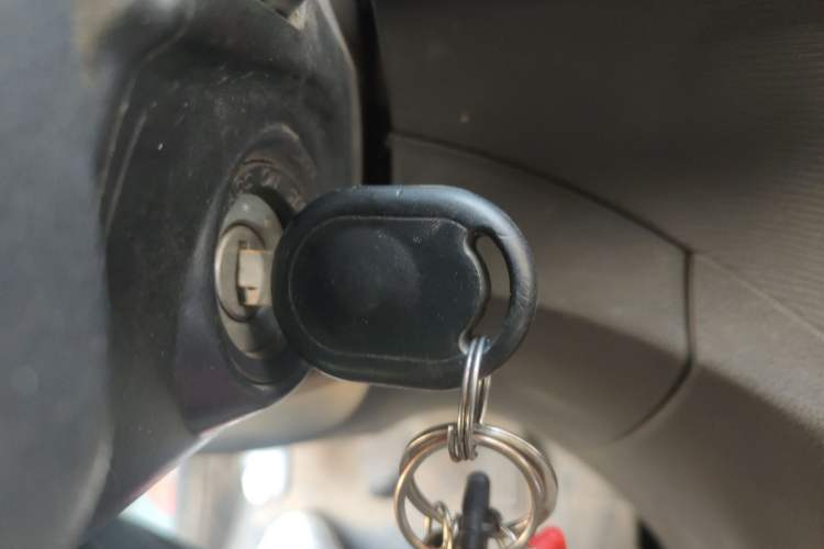 Used Wuling Hongguang 2015 1.5L S Base Model China IV Vehicle Key