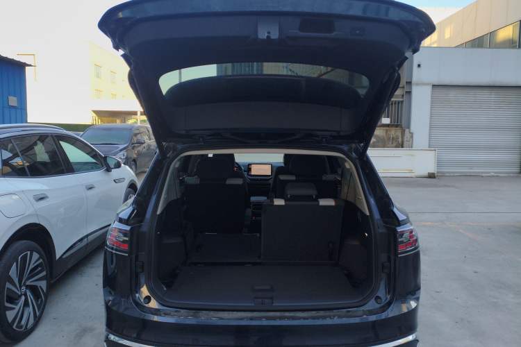 Used Volkswagen ID.6 CROZZ 2022 Long-Range PRO Edition
