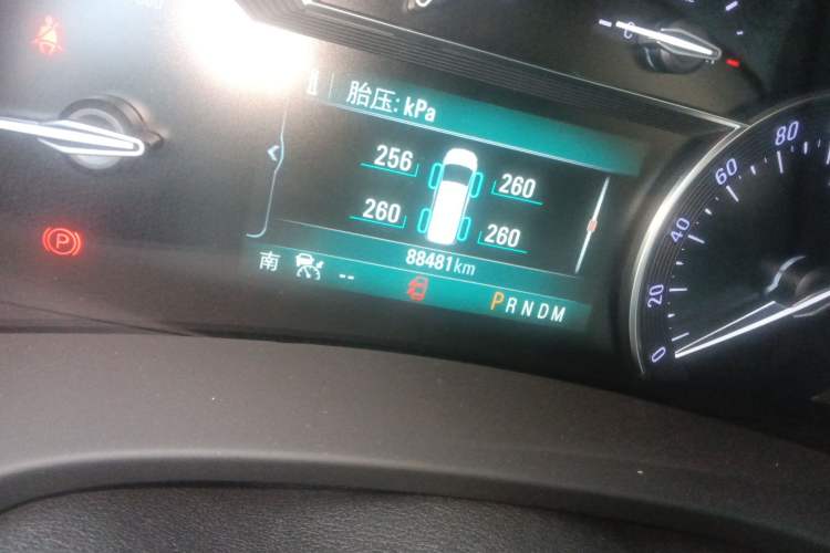 Used Buick GL8 2017 28T Avenir Avia National Emission Standard V