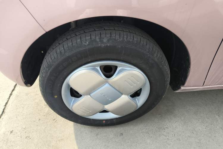 Used Geely Galaxy Panda 2024 Panda Mini 200km Endurance Bear Left Front Wheel Hub