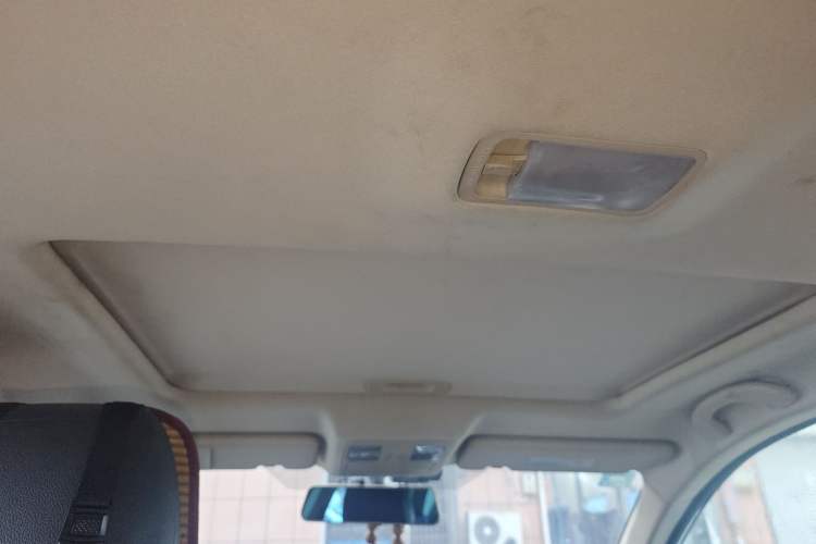 Used Dongfeng Aeolus AX7 2015 2.0L Automatic Zhiyi Trim